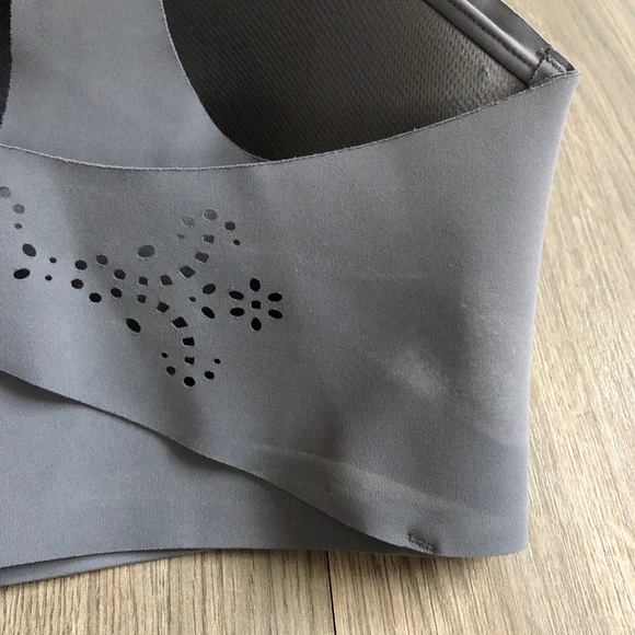 Sized Sports Bra - Picture 5 of 9